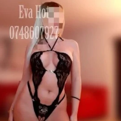 Hot Eva