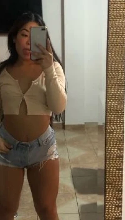 Naima14