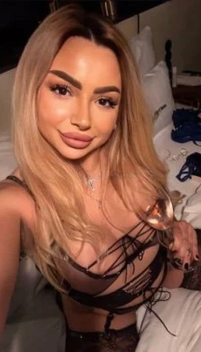 Alena Diamond