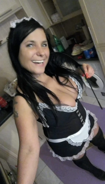 Arianahot_n1