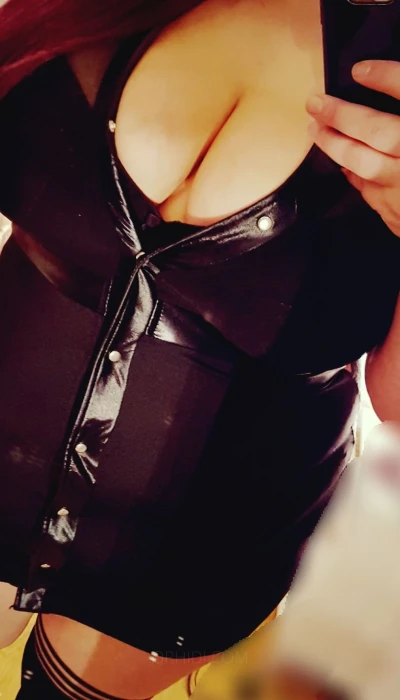 Miss Jessica Banks