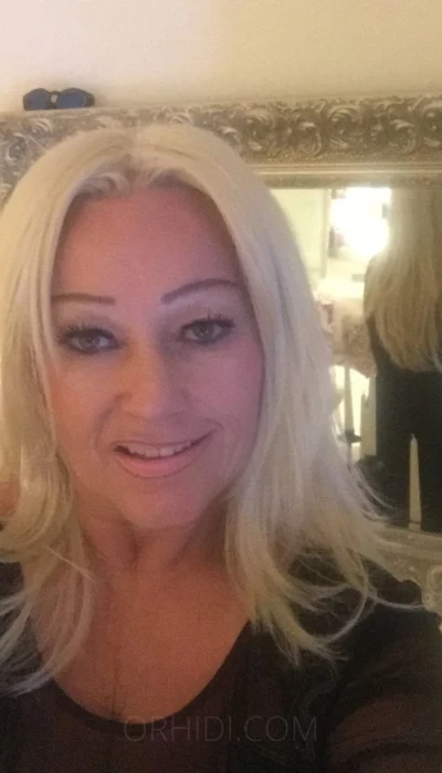 Kelsey milf xxx