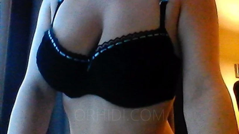 naughtyvicky;)