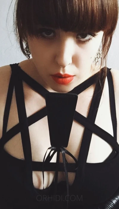 Mistress_Komakino