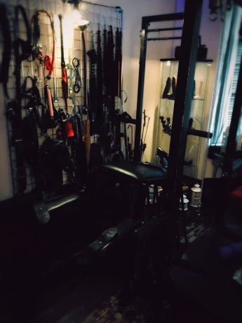 LeicesterMistress