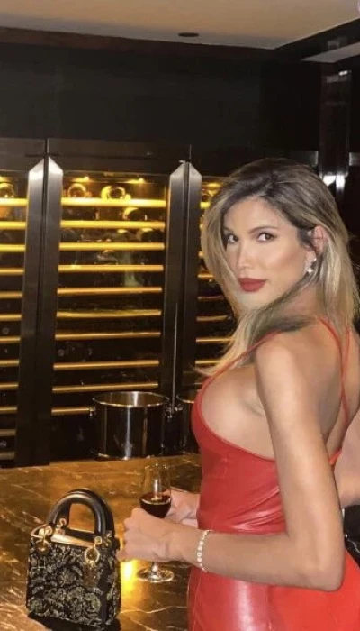 Amanda Lima Ts
