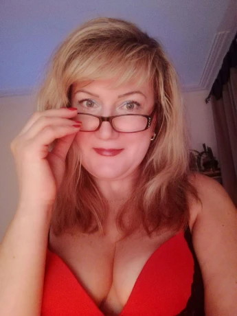 Classy Hotwife