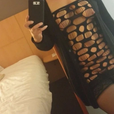 BellaDeepthroat