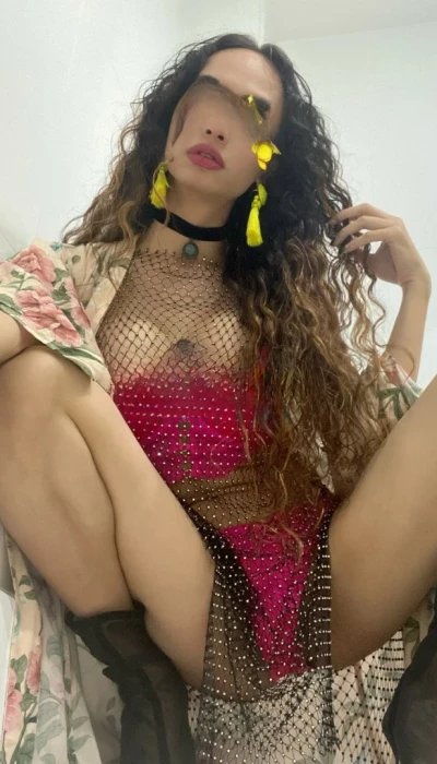 Larissa Kaya