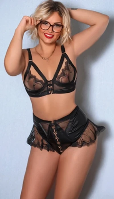Curvy